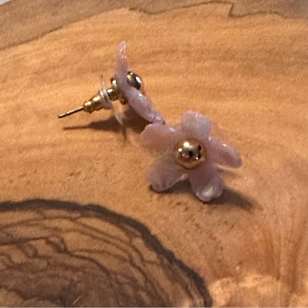 Lele Sadoughi Garden Flower Stud Earrings - Picture 9 of 10